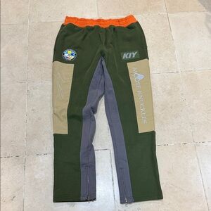 Moose Knuckles Kids Joggers - Green, Orange, Tan